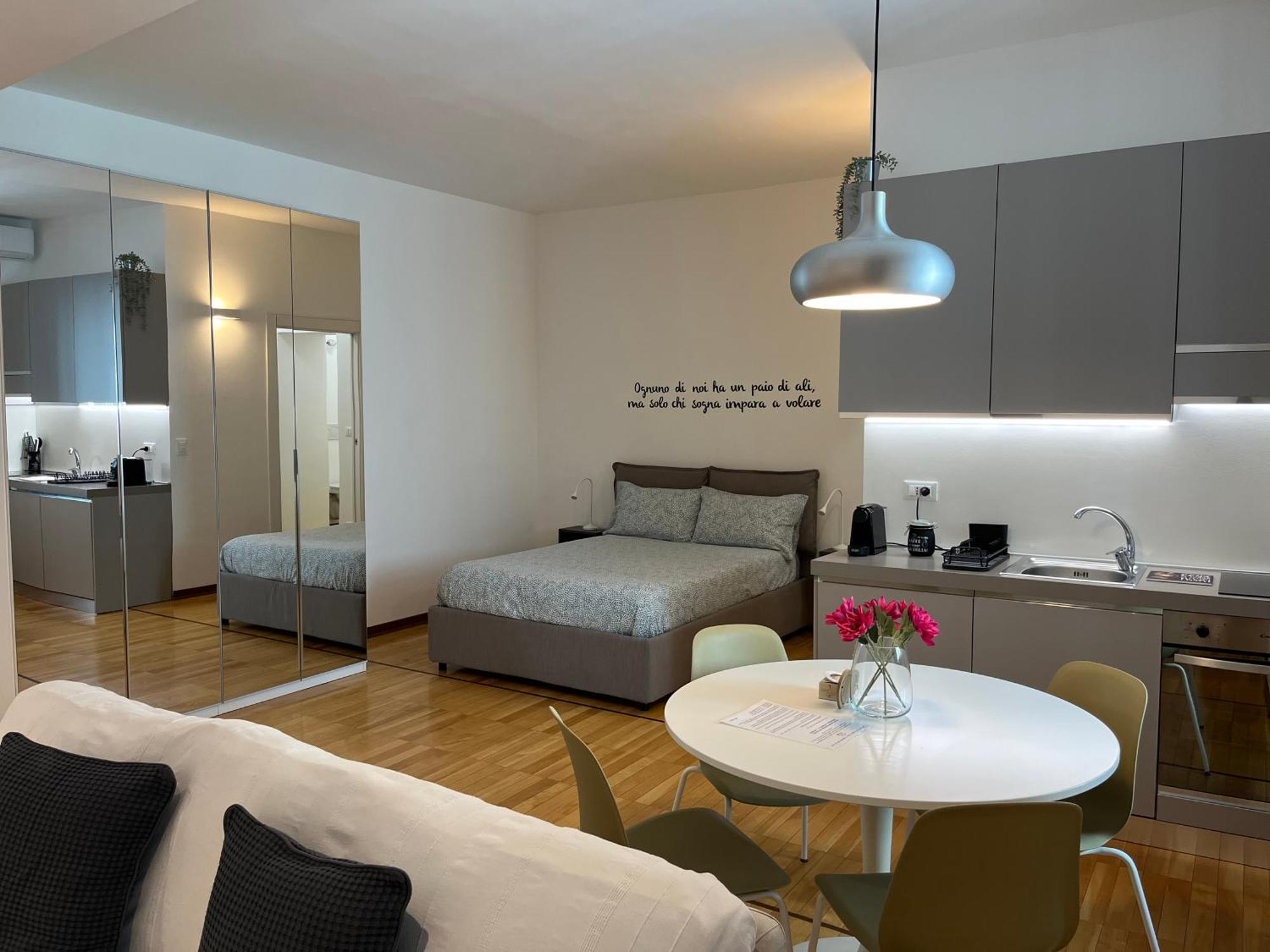 Game,Set And Love -Loft Nel Cuore Di 奥斯塔 外观 照片